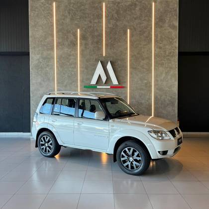 MITSUBISHI PAJERO TR4 2.0 4X4 16V 140CV FLEX 4P AUTOMÁTICO MITSUBISHI PAJERO TR4 2.0 4X4 16V 140CV FLEX 4P AUTOMÁTICO